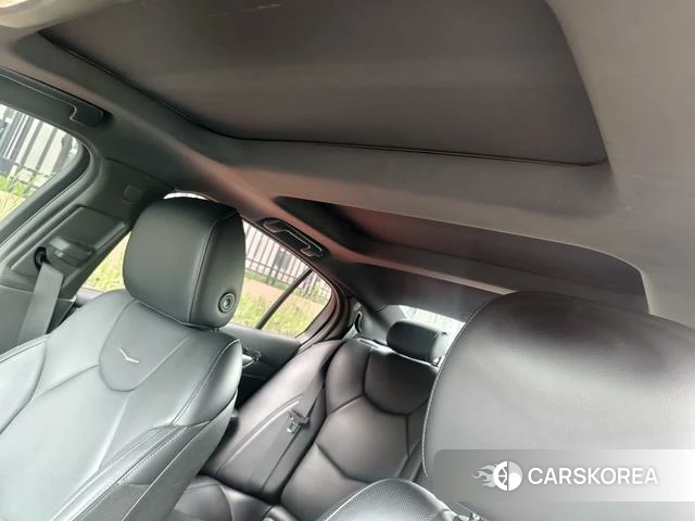 Cadillac CT5 id 4221605 из Китая 31