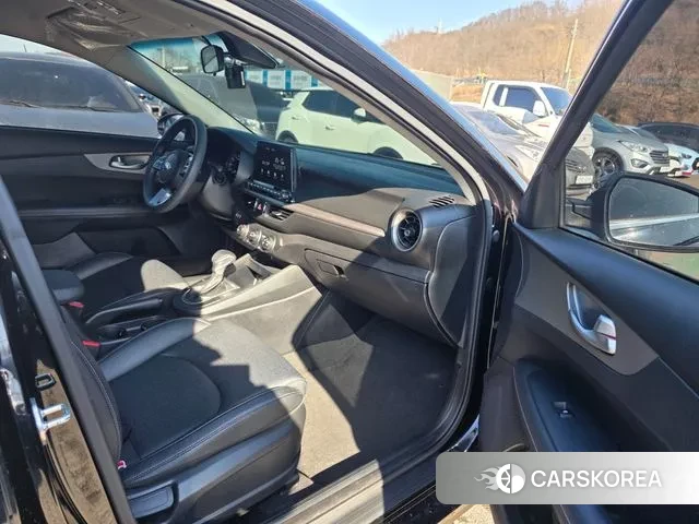 Kia Come New K3 id 3687166 из Кореи 14