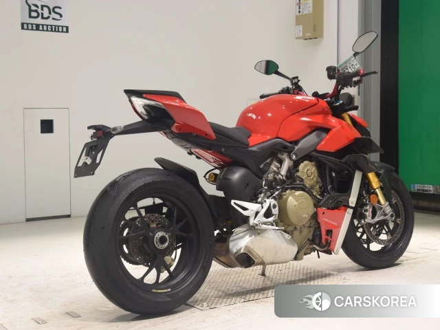 Ducati STREETFIGHTER V4 S 2022 из Японии, фото 3
