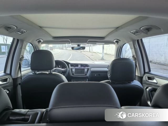Volkswagen Tiguan L id 4240116 из Китая 12
