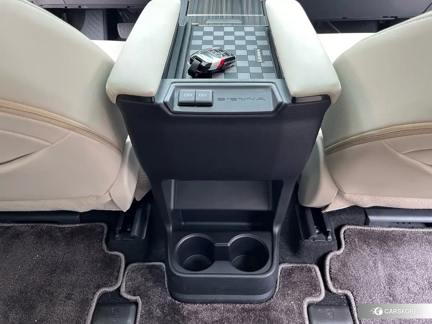 Toyota Sienna id 4547530 из Китая 18