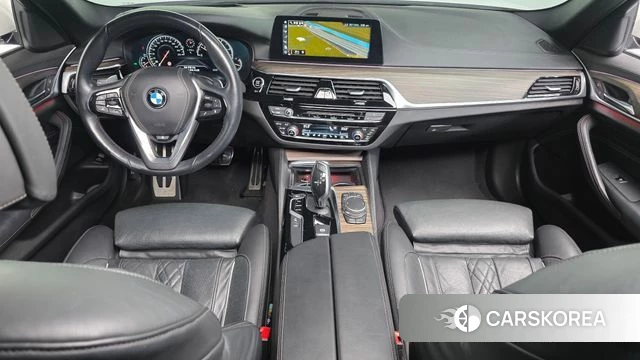BMW 5 Series (G30) id 4286268 из Кореи 17