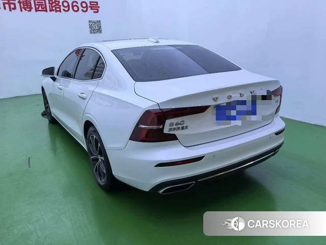 Volvo S60 id 4240638 из Китая 7