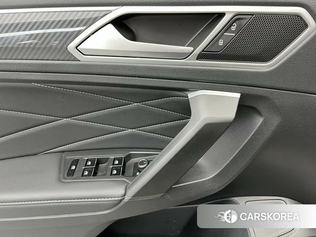 Volkswagen Tiguan L id 4257854 из Китая 28