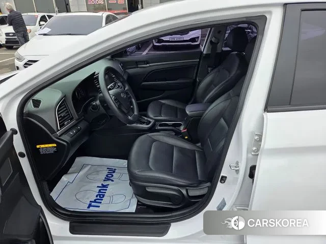 Hyundai Avante AD id 3728779 из Кореи 13