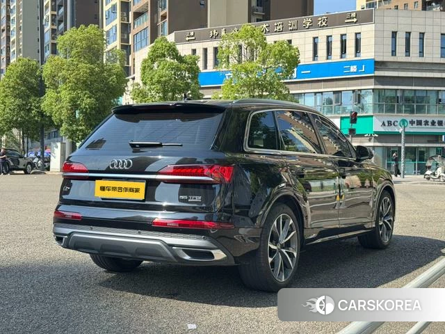 Audi Q7 id 4278542 из Китая 9