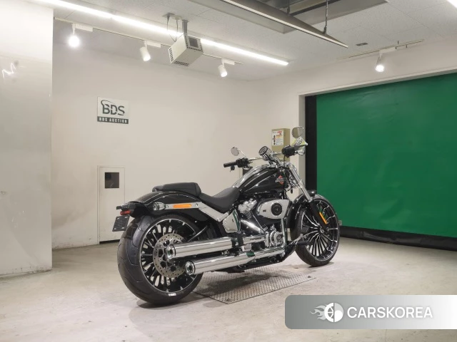 Harley-Davidson Softail Breakout FXBR 1920 2025 из Японии, фото 5