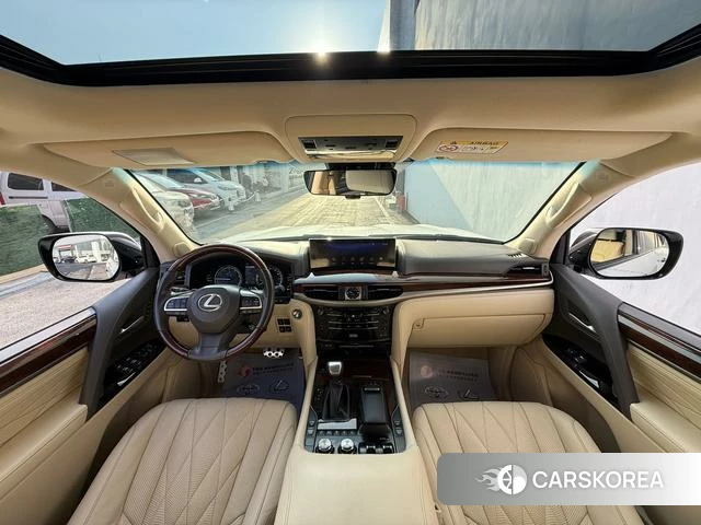 Lexus LX id 4260687 из Китая 17