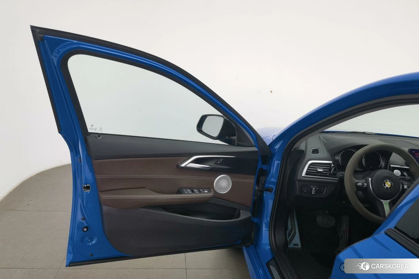 BMW 1 series id 4514718 из Китая 21