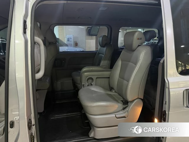 Hyundai The New Grand Starex id 4525633 из Кореи 17