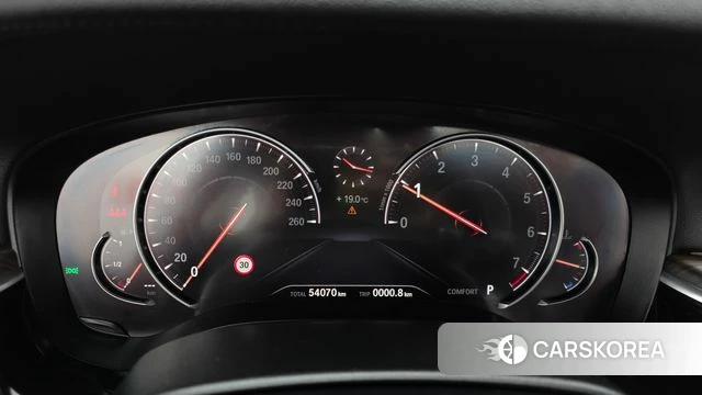BMW 5 Series (G30) id 4294939 из Кореи 32