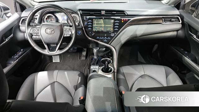 Toyota Camry (XV70) id 4020510 из Кореи 17