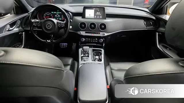 Kia Stinger id 3368737 из Кореи 17