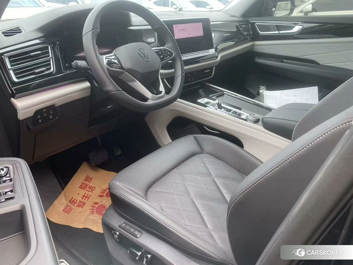 Volkswagen Tourang id 4452316 из Китая 9