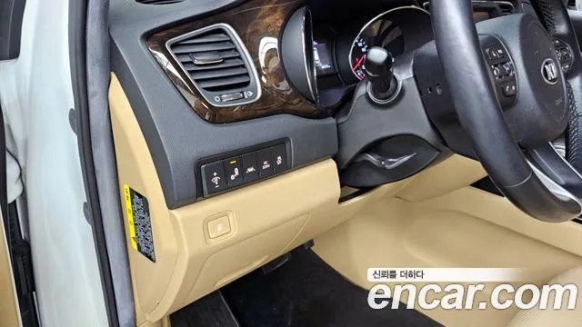 Kia The New Carnival id 2660601 из Кореи 17