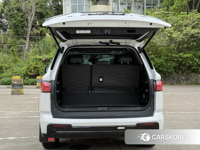 Toyota Sequoia id 4274601 из Китая 17
