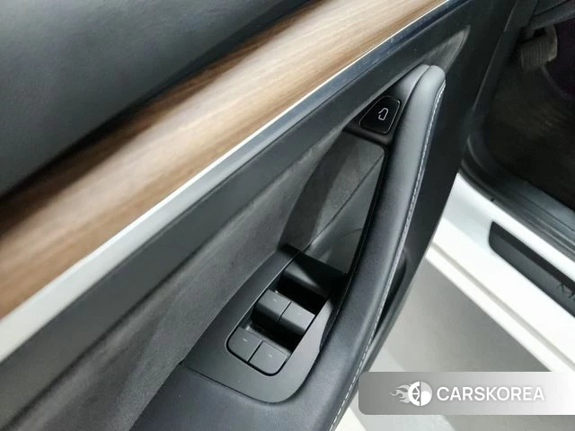 Tesla Model 3 id 3982060 из Кореи 16