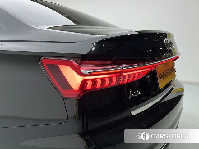 Audi A6L id 4212228 из Китая 17