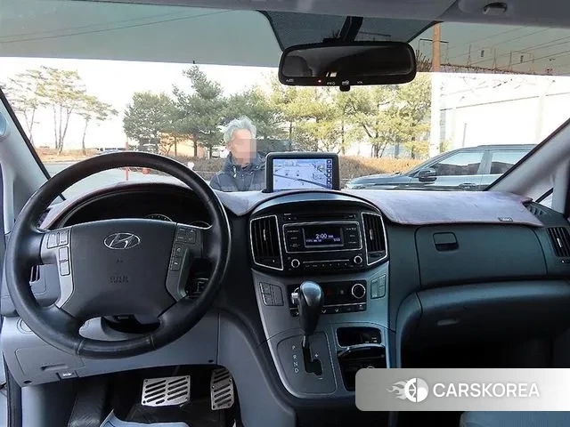 Hyundai The New Grand Starex id 3640832 из Кореи 16