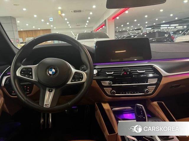 BMW 5 Series (G30) id 4540844 из Кореи 14