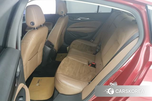 Buick Regal id 3803980 из Китая 14