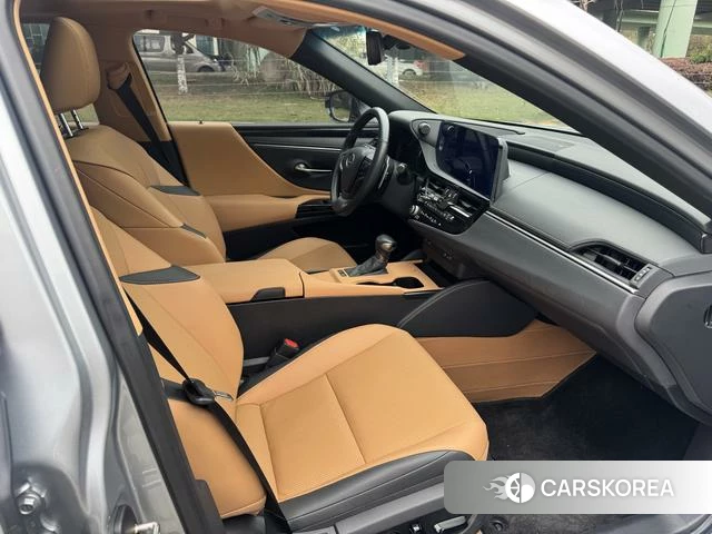 Lexus ES id 4262011 из Китая 11