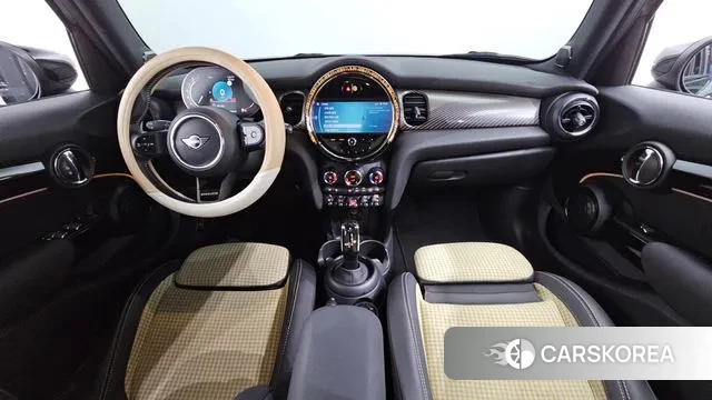 Mini Cooper S id 2964312 из Кореи 17