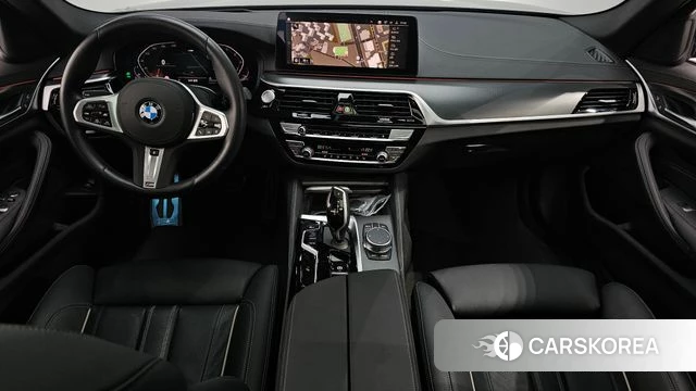 BMW 5 Series (G30) id 3940888 из Кореи 17