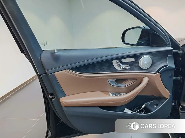 Mercedes-Benz E-class id 4209560 из Китая 13