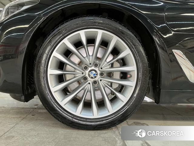 BMW 5 series PHEV id 4261479 из Китая 15