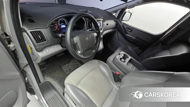 Hyundai The New Grand Starex id 4563061 из Кореи 17
