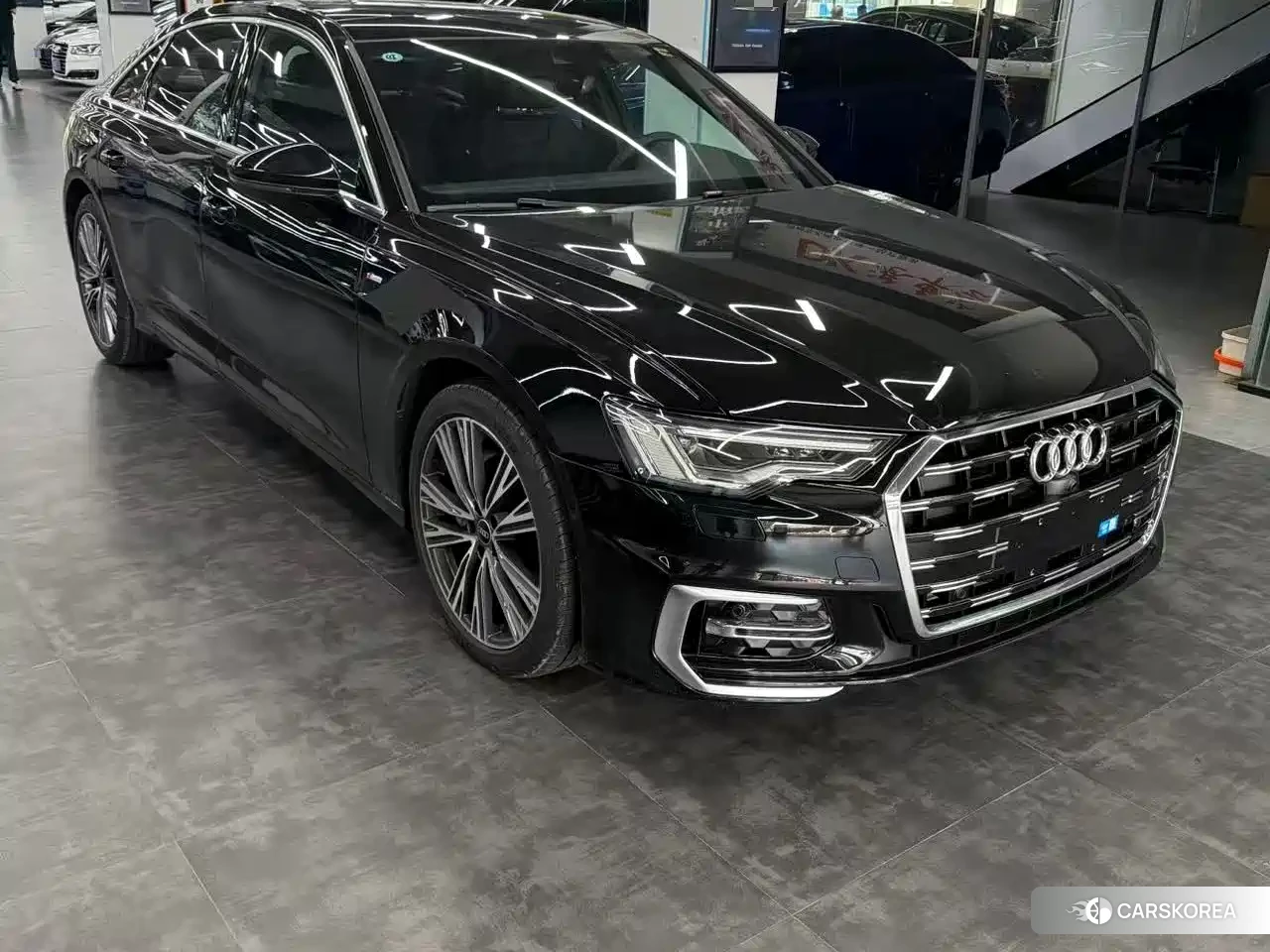 Audi A6L id 4674351 из Китая 9