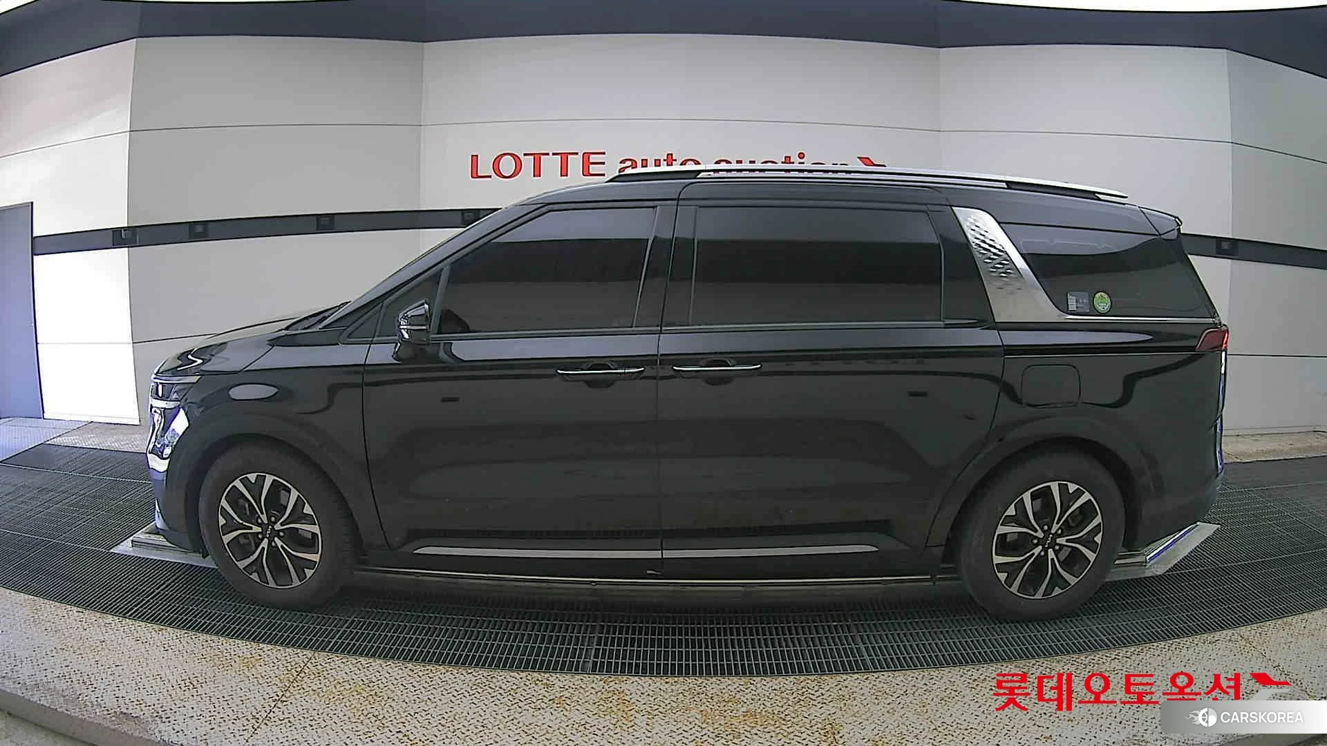 Kia Carnival id 4296861 из Кореи 34