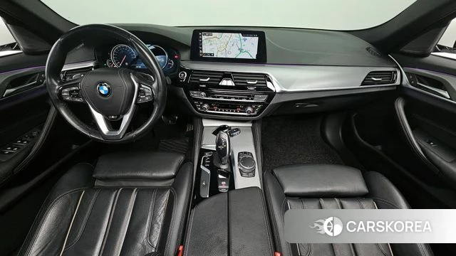 BMW 5 Series (G30) id 3814559 из Кореи 17