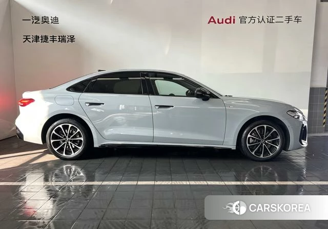 Audi A5L id 4272596 из Китая 28