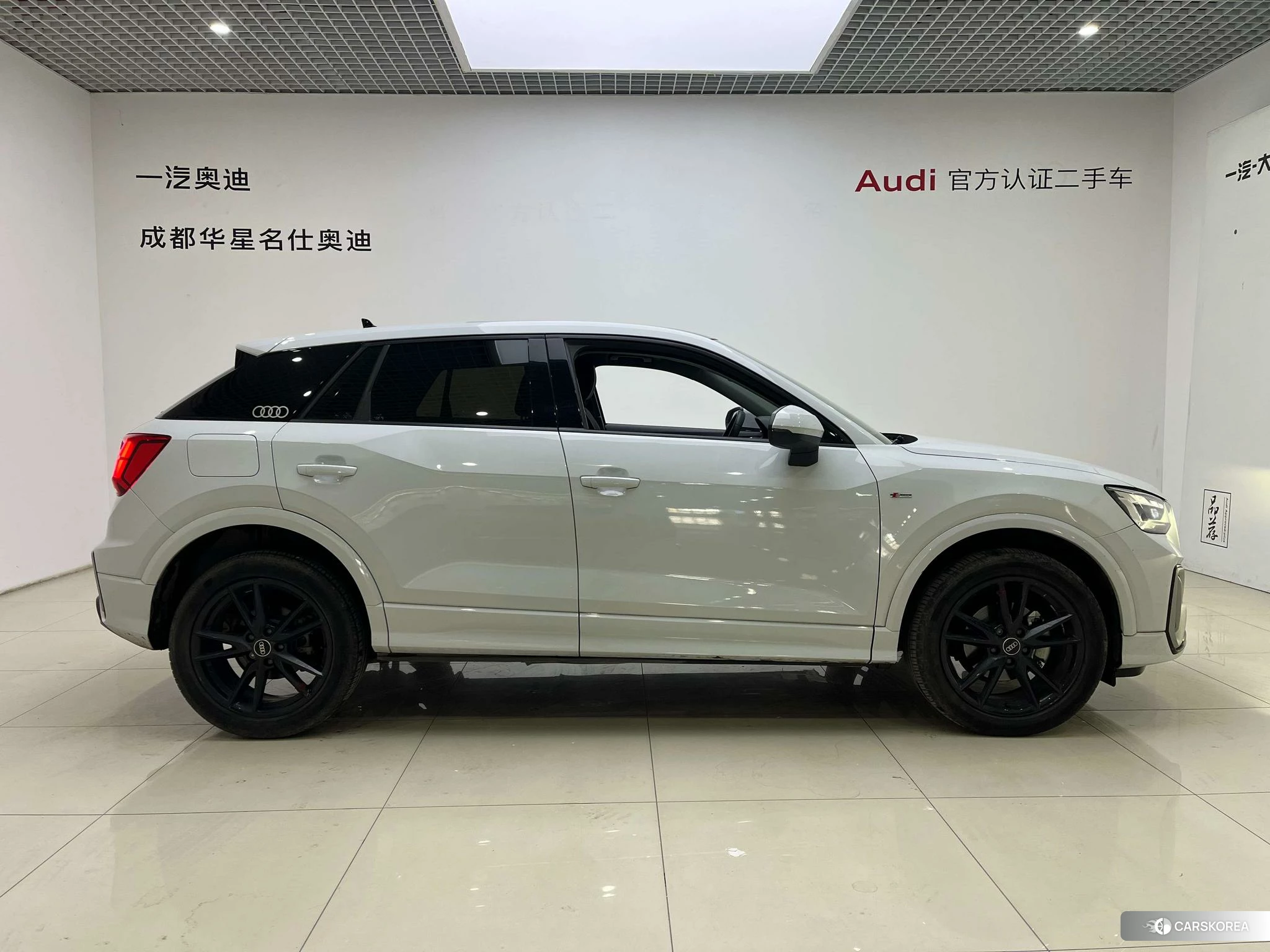 Audi Q2L id 4440419 из Китая 12