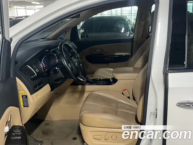 Kia The New Carnival id 2713046 из Кореи 17