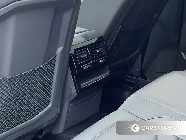 Volkswagen Touareg id 4297802 из Китая 31