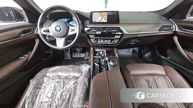 BMW 5 Series (G30) id 3469337 из Кореи 17