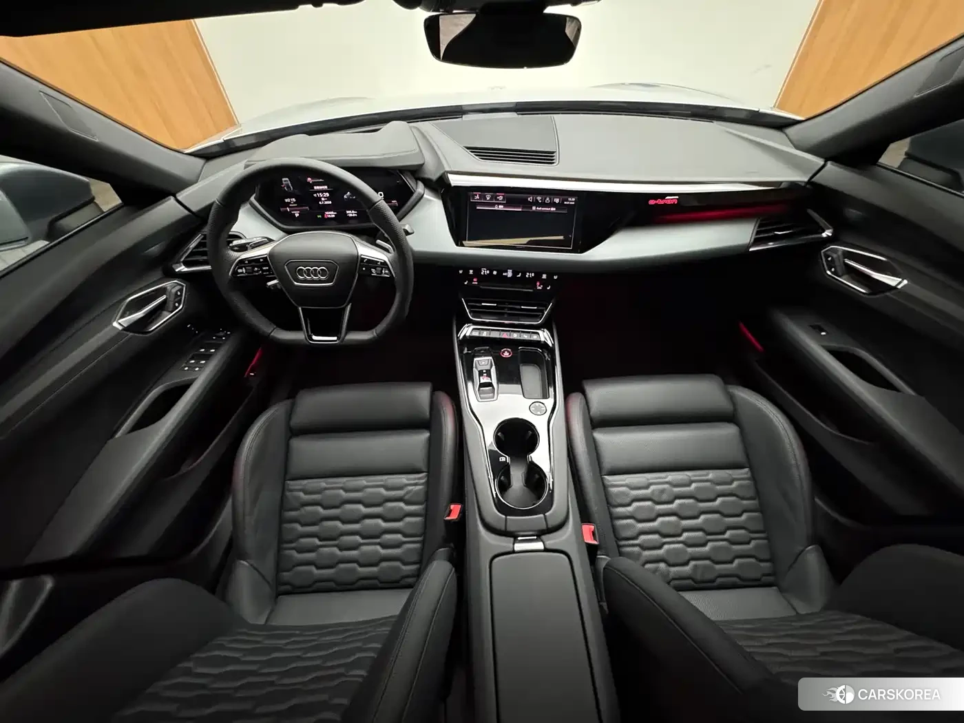 Audi e-tron GT id 4554074 из Китая 19