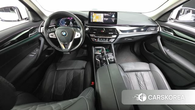BMW 5 Series (G30) id 4693191 из Кореи 30
