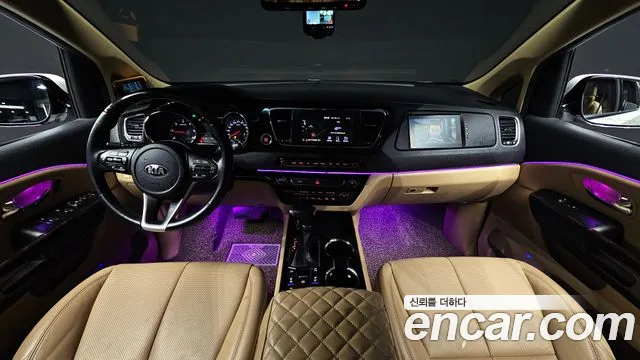 Kia The New Carnival id 2416167 из Кореи 17