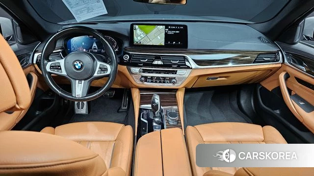 BMW 5 Series (G30) id 3843354 из Кореи 17