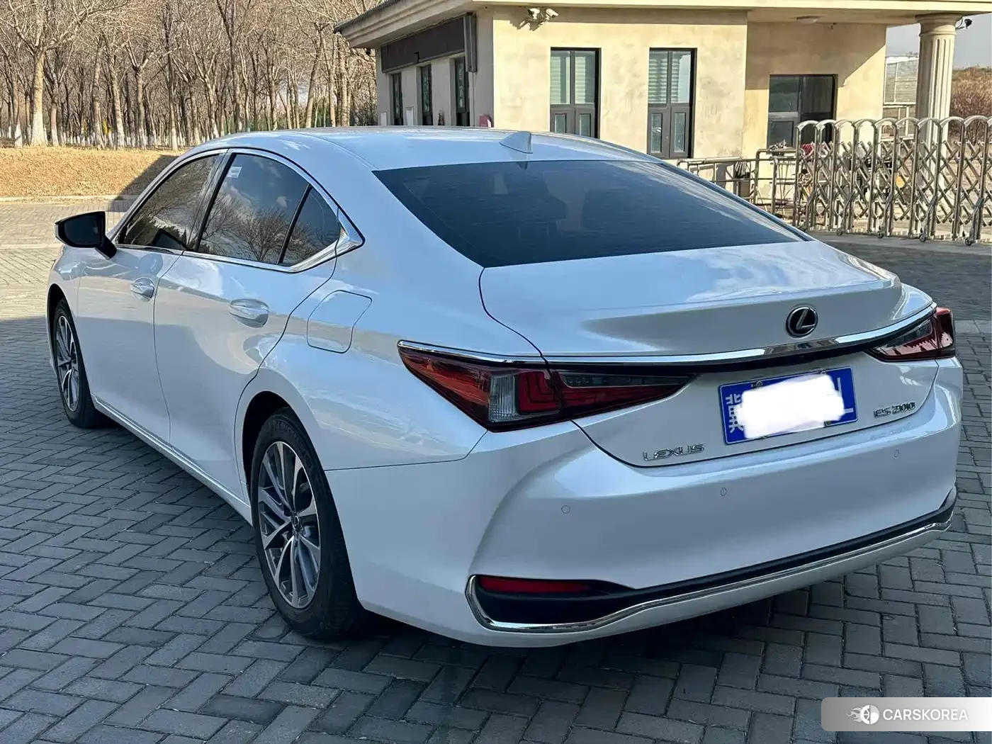 Lexus ES id 4553819 из Китая 12