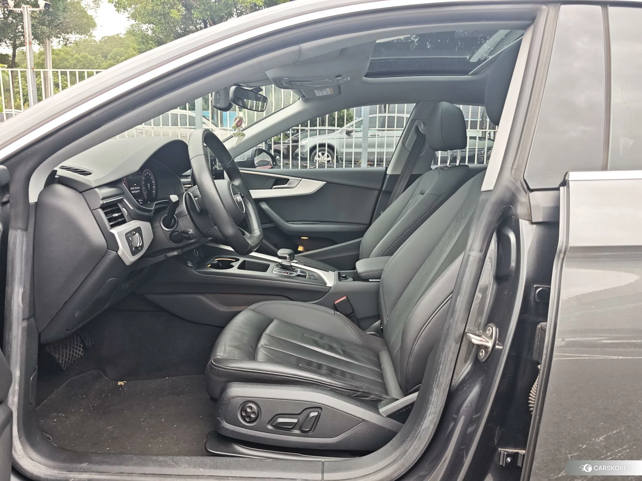 Audi A5 id 4462115 из Китая 16