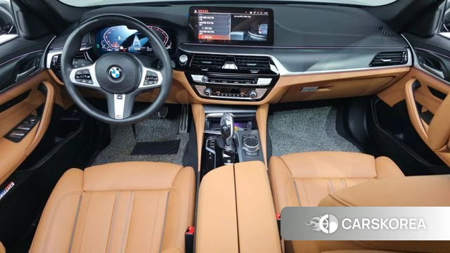 BMW 5 Series (G30) id 4315932 из Кореи 29