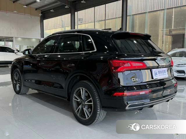 Audi Q5L id 3882642 из Китая 19