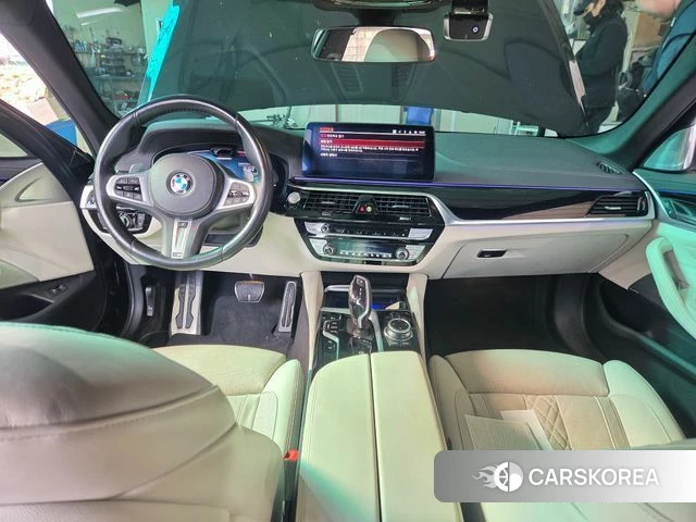 BMW 5 Series (G30) id 3922887 из Кореи 7