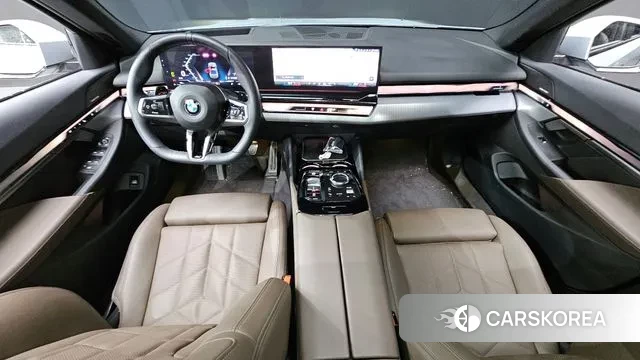 BMW 5 Series (G60) id 3507231 из Кореи 17