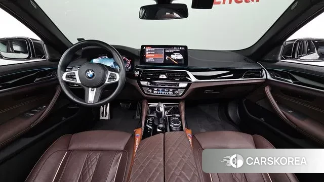 BMW 5 Series (G30) id 2939344 из Кореи 17